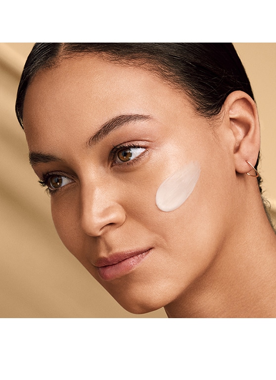 Crema Hidratante Anti Edad Revitalizing Supreme+ Youth Power Creme